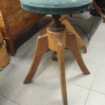 724 5443 STOOL